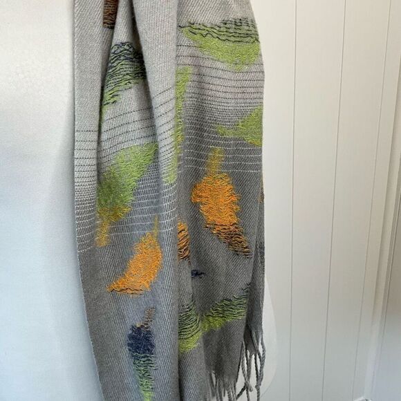 Crois Ios Womens Fall Leaves Autumn Scarf Wrap Gray Gold Brown Fringe 27x72 - Picture 8 of 12